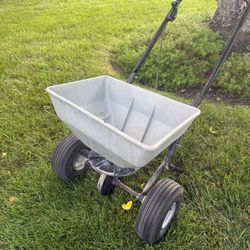 XL All Terrain Adjustable Spread Lawn Spreader in good shape!  