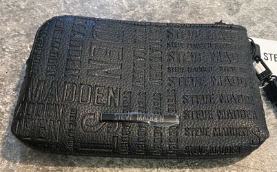 Steve Madden Black  Wristlet Zip Clutch Gold Hardware Lined, New with tags !