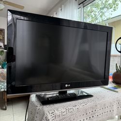 32” LG 32LD350 TV