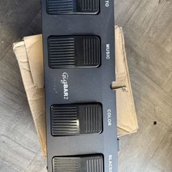 CHAUVET GIGBAR 2 Foot switch 
