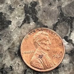 1982 Lincoln Miss Struck Penny Lg Date No Mint Error Weight 2.58 Grams 