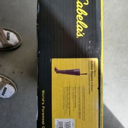Cabelas Rubber Hip Boots  