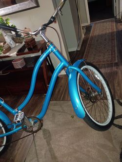 Women's metallic turquoise blue women's beach crusie