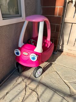 Cozy coupe car