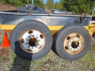 Semi Truck Tires and Wheels 22.5"
