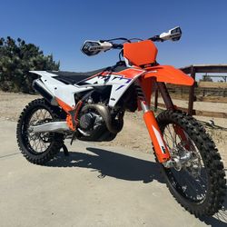 2023 KTM 450SX-F