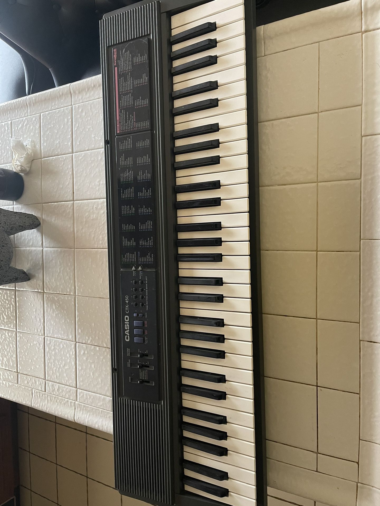 Casio CTK-450 with piano stand