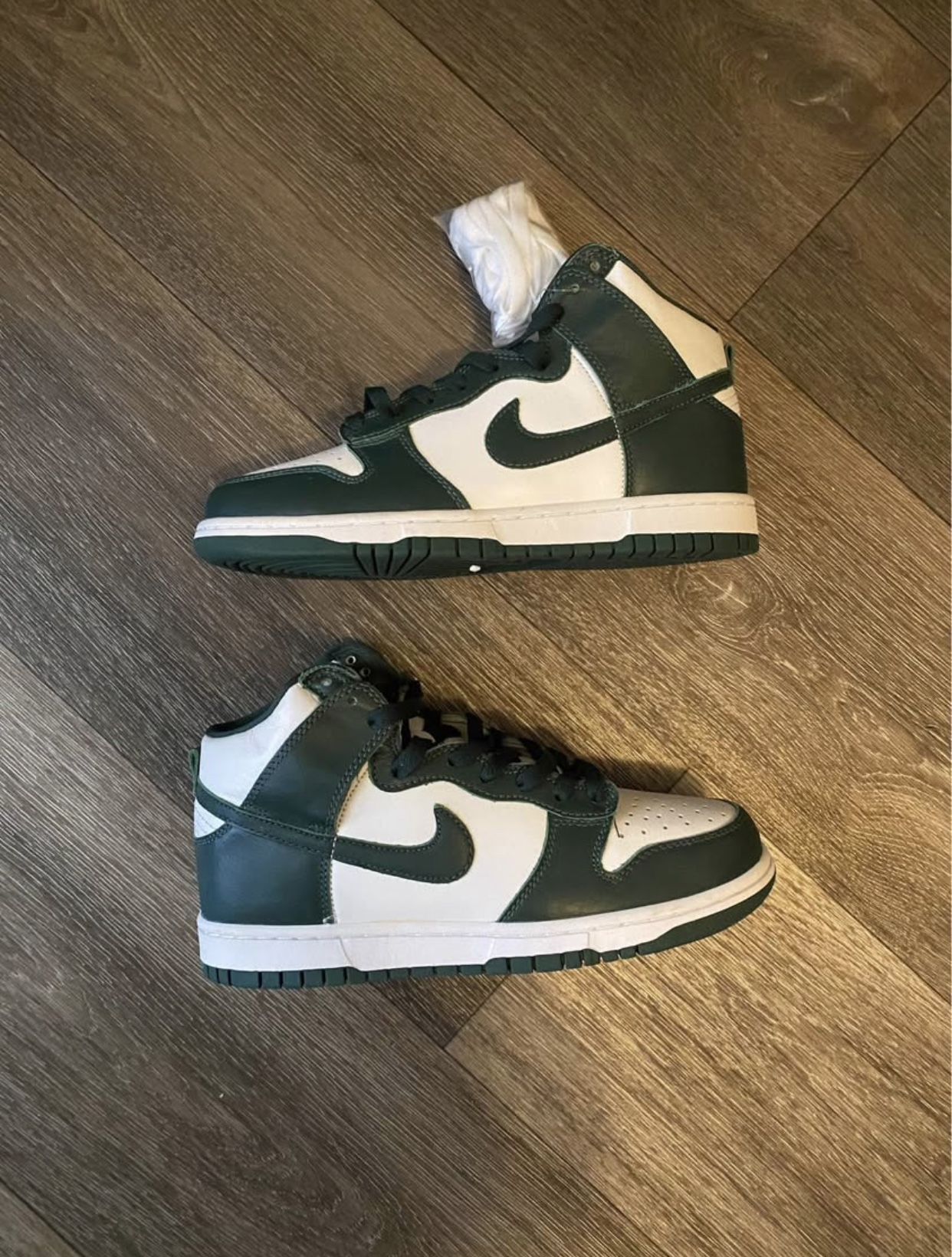 Nike Dunk Spartan Size 8 Men