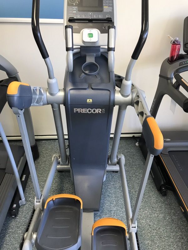 Precor AMT 100i, lightly used