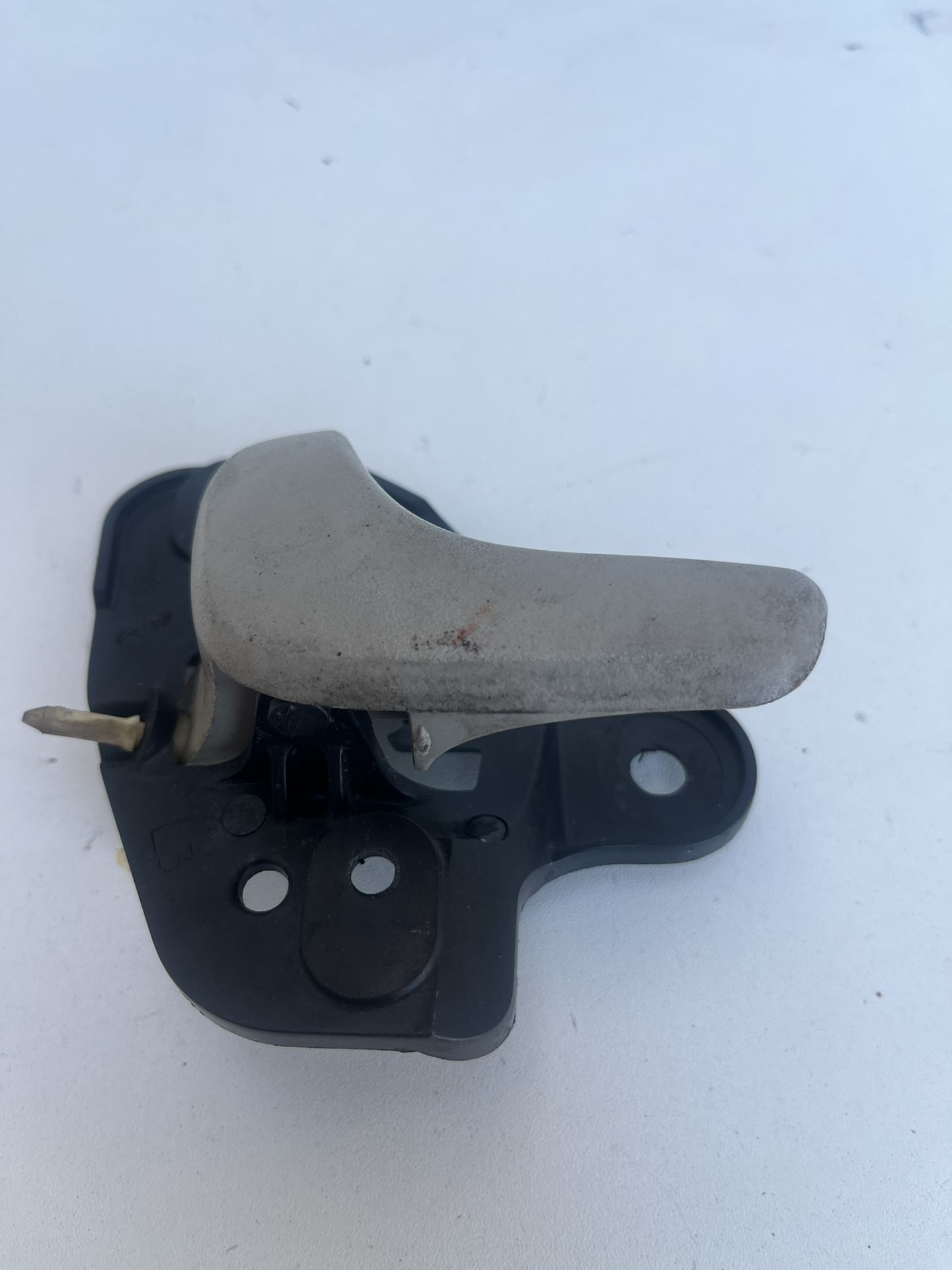 2001-2006 Chrysler Town & Country Front Left Interior Door Handle OEM