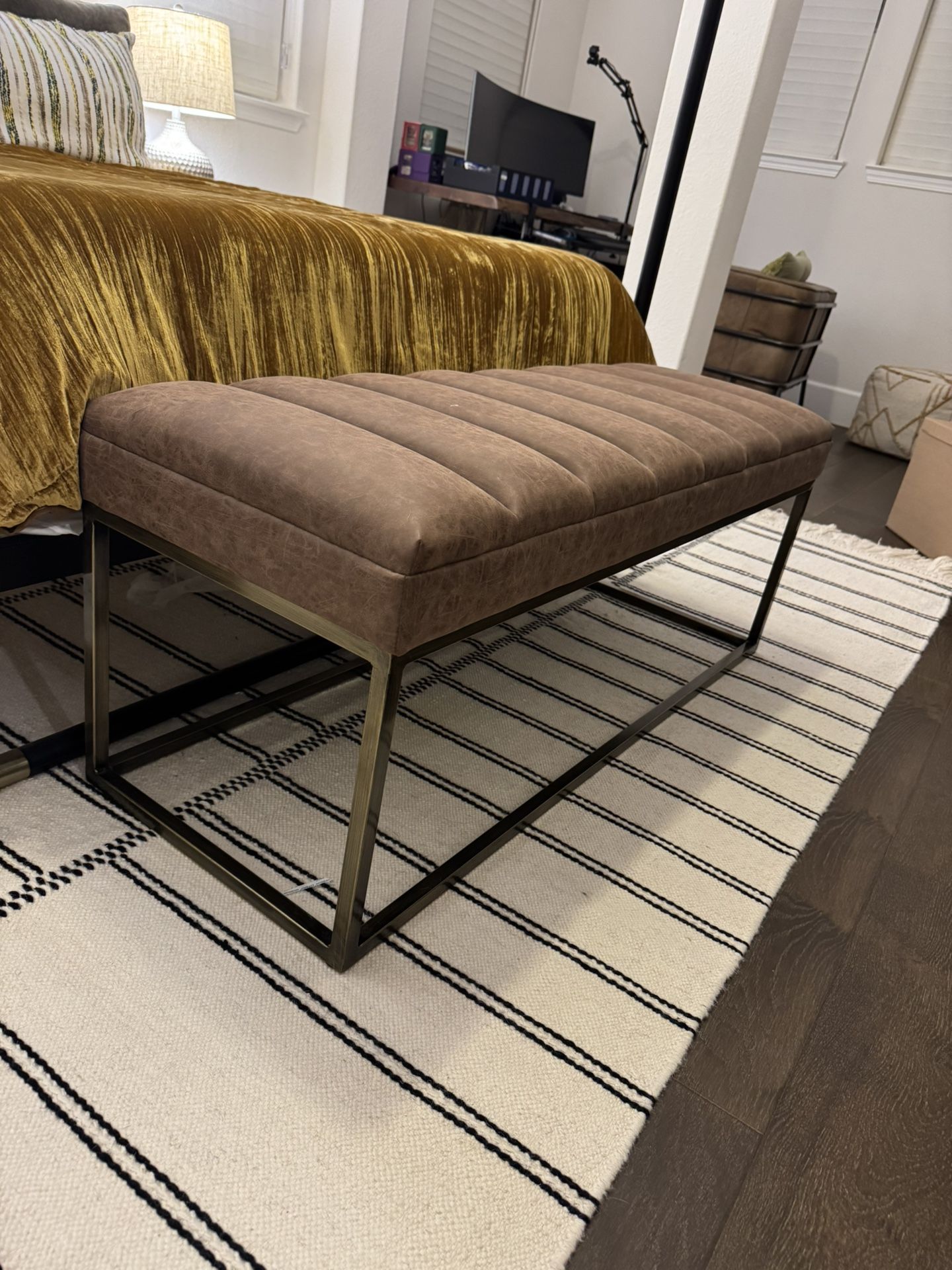 β¨ Leather Bedroom Bench β Modern + Stylish