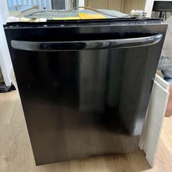 GE Dishwasher Black