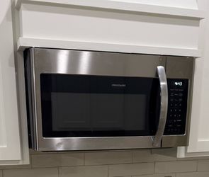 Frigidaire 1.8 Cu. Ft. Over-the-Range Microwave – Stainless Steel