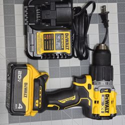 Dewalt DCD806 20V Max XR 1/2" 2 Speed Brushless Hammer Drill Driver