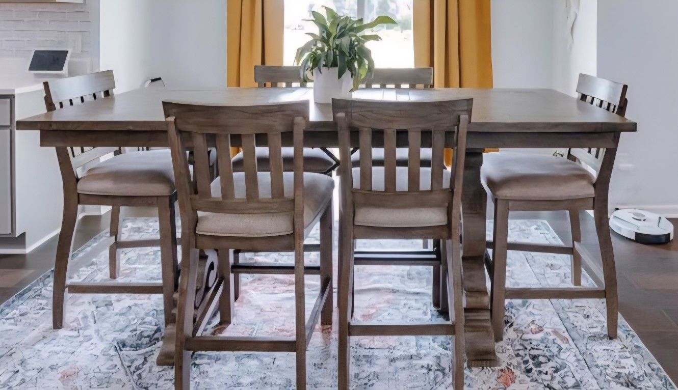 Expandable Dining Table + 6 Chairs – Value City Furniture – Excellent Condition