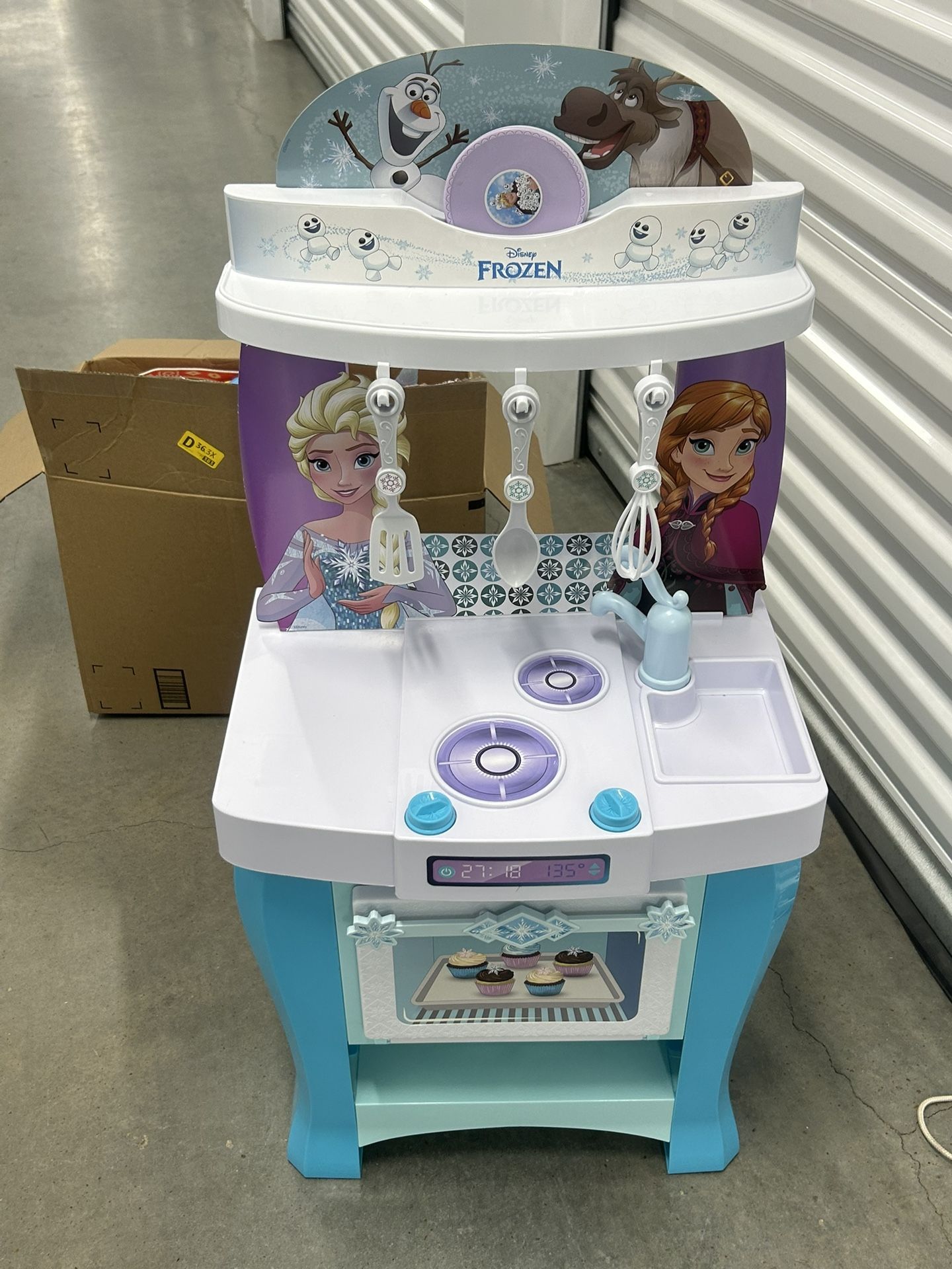 Disney Frozen Pretend Play Kitchen