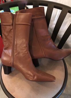 Brand New Cole Haan women leather Boots size 7-8