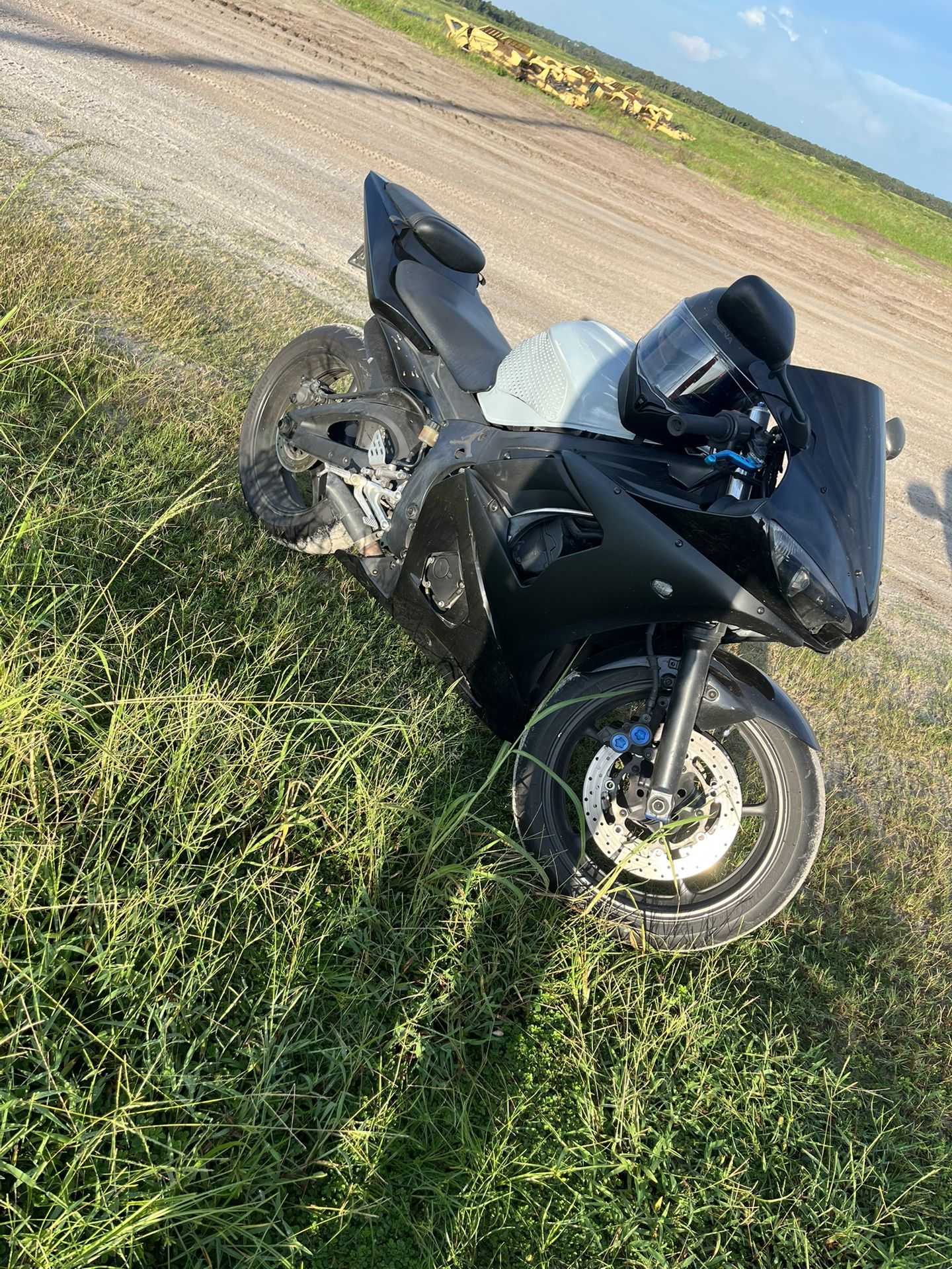 2004 Yamaha R6