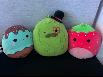Squishmallow teddy plush 2 reversible and one Mr.pickle