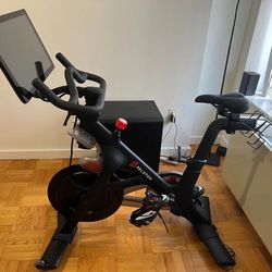 Peloton Bike