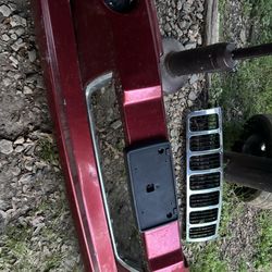 Grand Cherokee  front bumper  cover