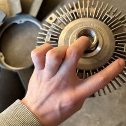 2003 BMW 325i Clutch Fan 