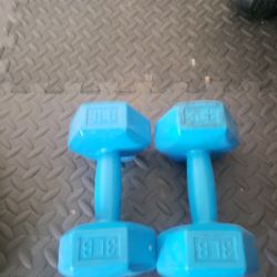 3 Pound Dummbells 
