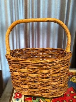 Vintage Handwoven Wicker Basket with Large Handle