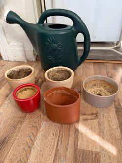 Gardening supplies/Accesorios de jardinería