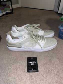 Ishod Wair Size 13