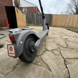 Gotrax G6 Commute Electric Scooter