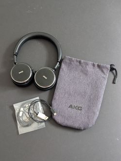 AKG N60NC Noise Canceling Headphones