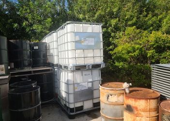 250 Gallon Tote / Container