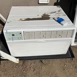 Keystone® 8,000 BTU White Through The Wall Air Conditioner