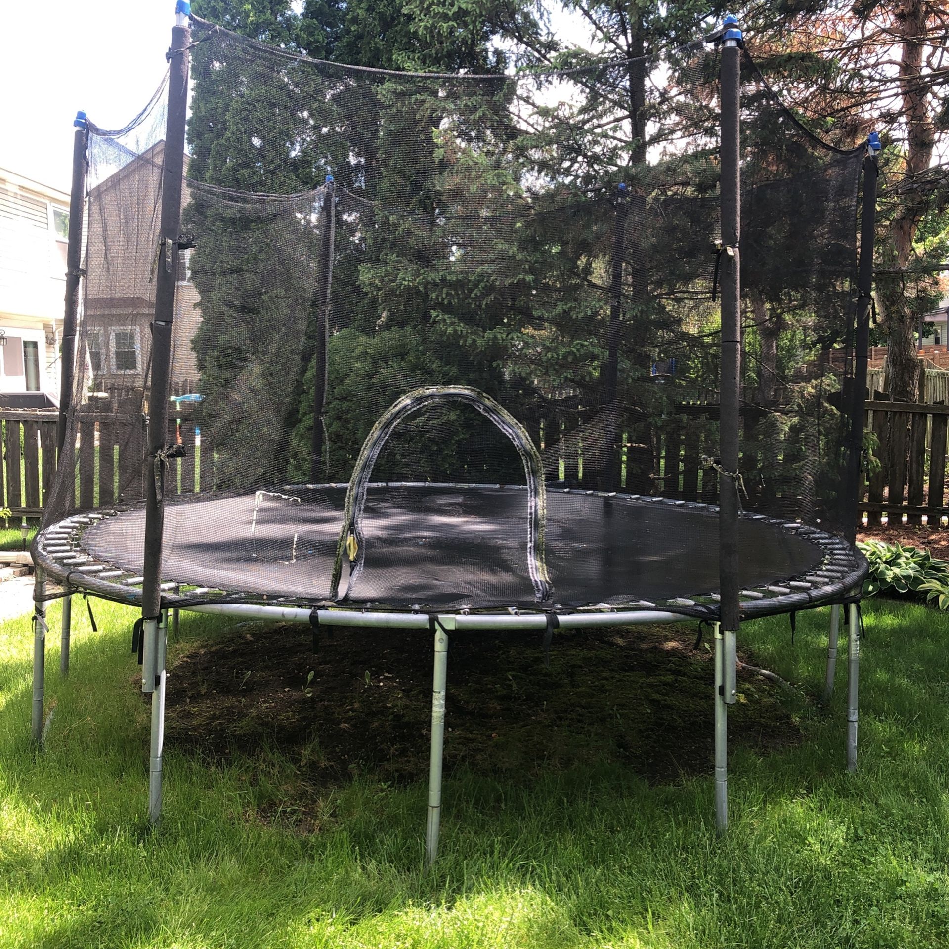 Large Trampoline 12-15 Ft Has Enclosure