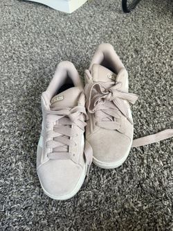 Beige Addidas