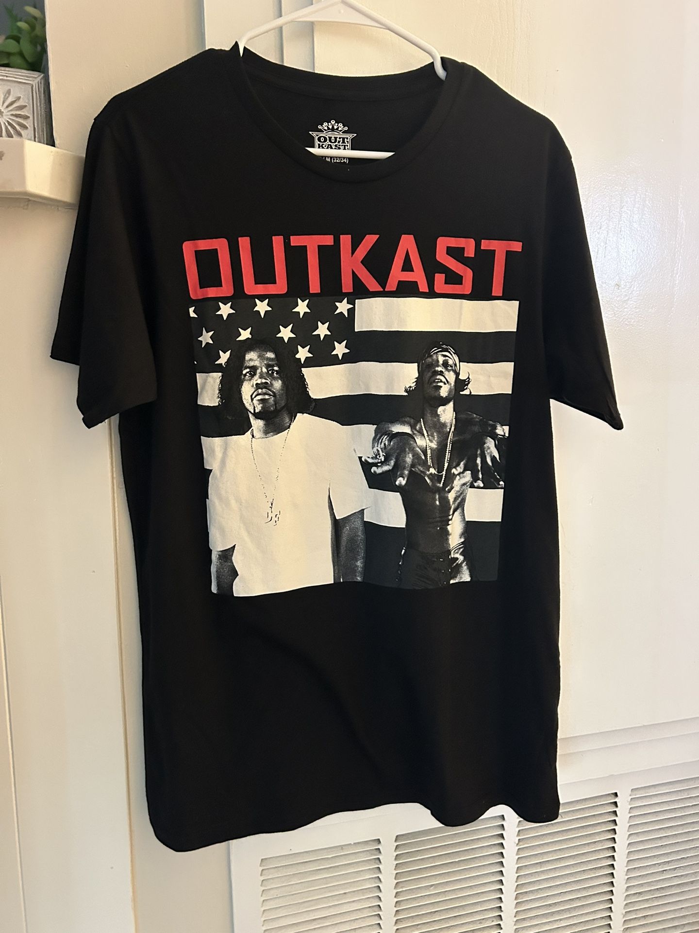 Men’s OutKast Tshirt
