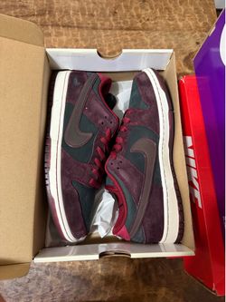 Brand New Nike SB Dunk Riot Skateboards Size 12
