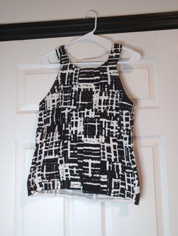 Large petite black and white abstract sweater tank