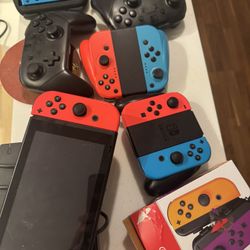 Nintendo Switch w/ multiple controllers 