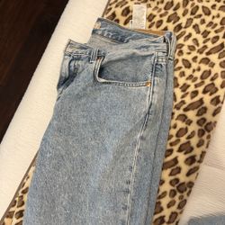 LEVI JEANS NO RIPS SIZE W27
