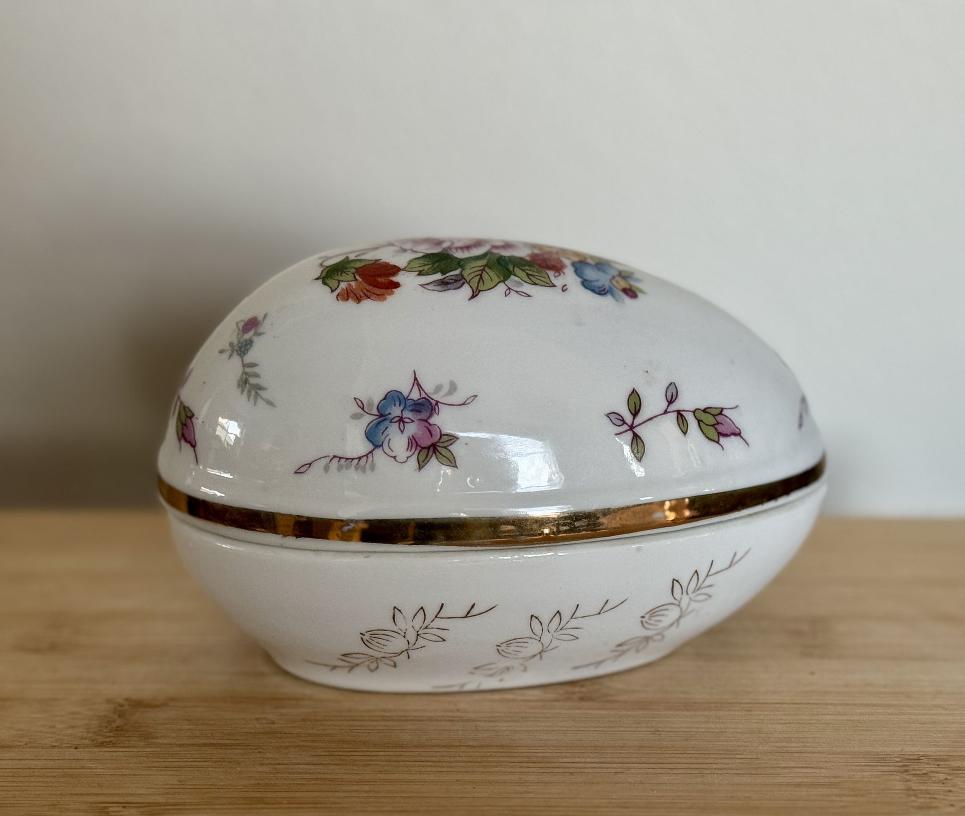 Vintage Shackman Floral Porcelain Trinket Box with Gold Trim