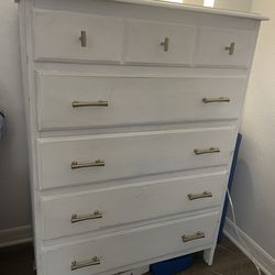 Dresser - 5 Drawers 
