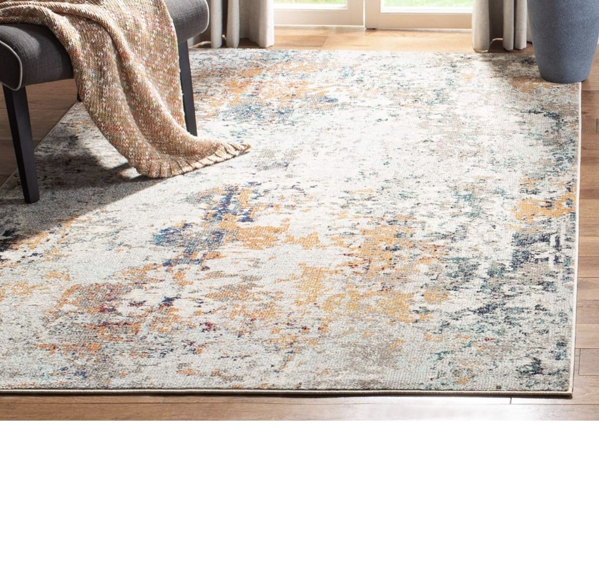 SAFAVIEH Madison Collection Accent Rug - 4' x 6', Grey & Beige, Modern Abstract Design, Non-Shedding & Easy Care, Ideal for High Traffic Areas in Entr