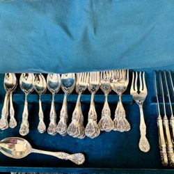 Silver-Plated Utensil Set – Complete Serving & Dining Collection