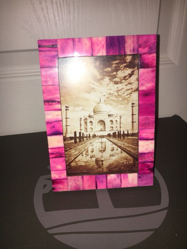 Picture frame never been used! So pretty but I have no place for it