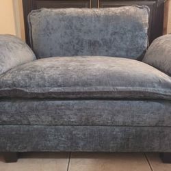 Oversized Accent Chair | Crushed Velvet | Cloud Seat |