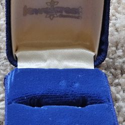 Vintage Empty Jewelcrest Jewelry Ring Box 