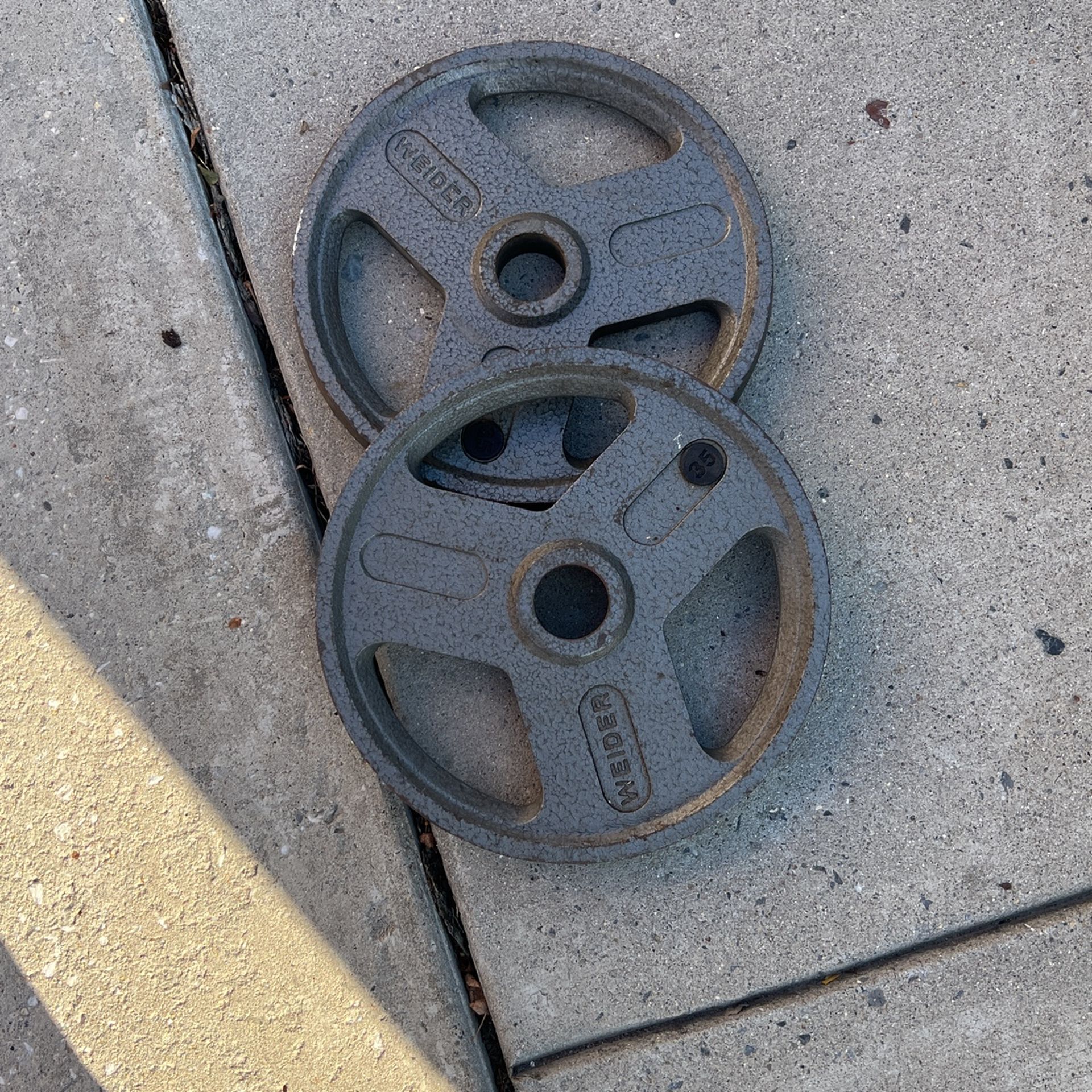 Weight, 35 Lbs Weider Plates