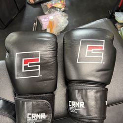 Crnr boxing gloves